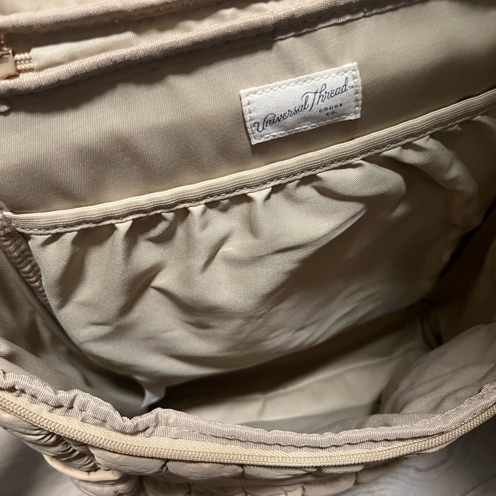 New Without Tags: Universal Threads Puffer Bagpac… - image 7